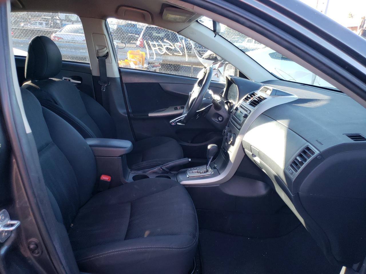 Photo 5 from auction – 2012 TOYOTA CORROLA with VIN 5YFBU4EE2CP045217