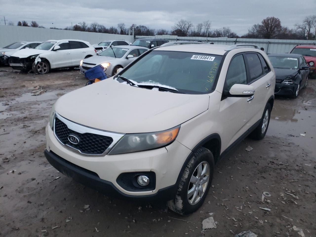 Photo 2 from auction – 2011 KIA SORENTO BA with VIN 5XYKT3A13BG128982
