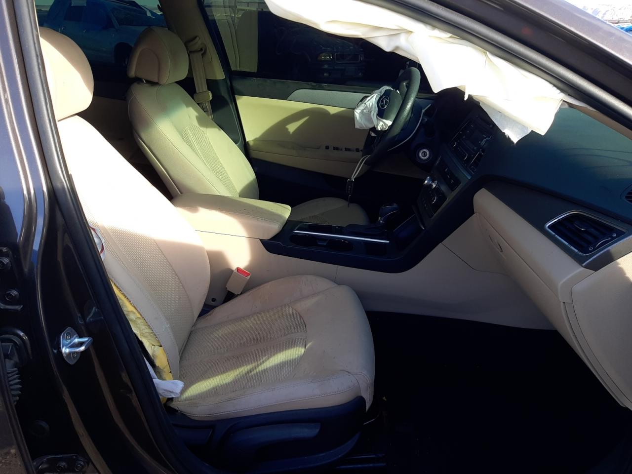 Photo 5 from auction – 2016 HYUNDAI SONATA SE with VIN 5NPE24AF6GH416481