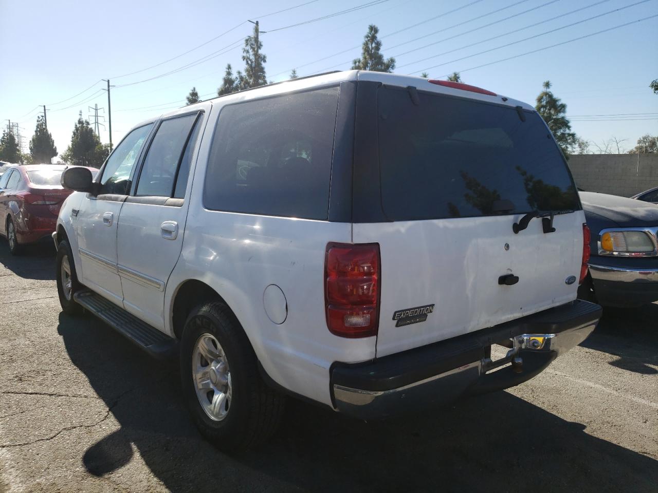 Photo 3 from auction – 1997 FORD EXPEDITION with VIN 1FMEU1763VLB68341