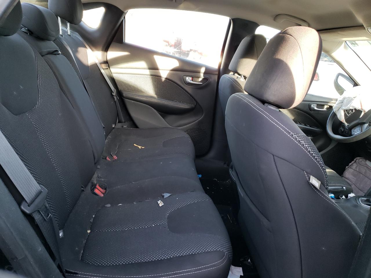 Photo 6 from auction – 2015 DODGE DART SXT with VIN 1C3CDFBB7FD309165