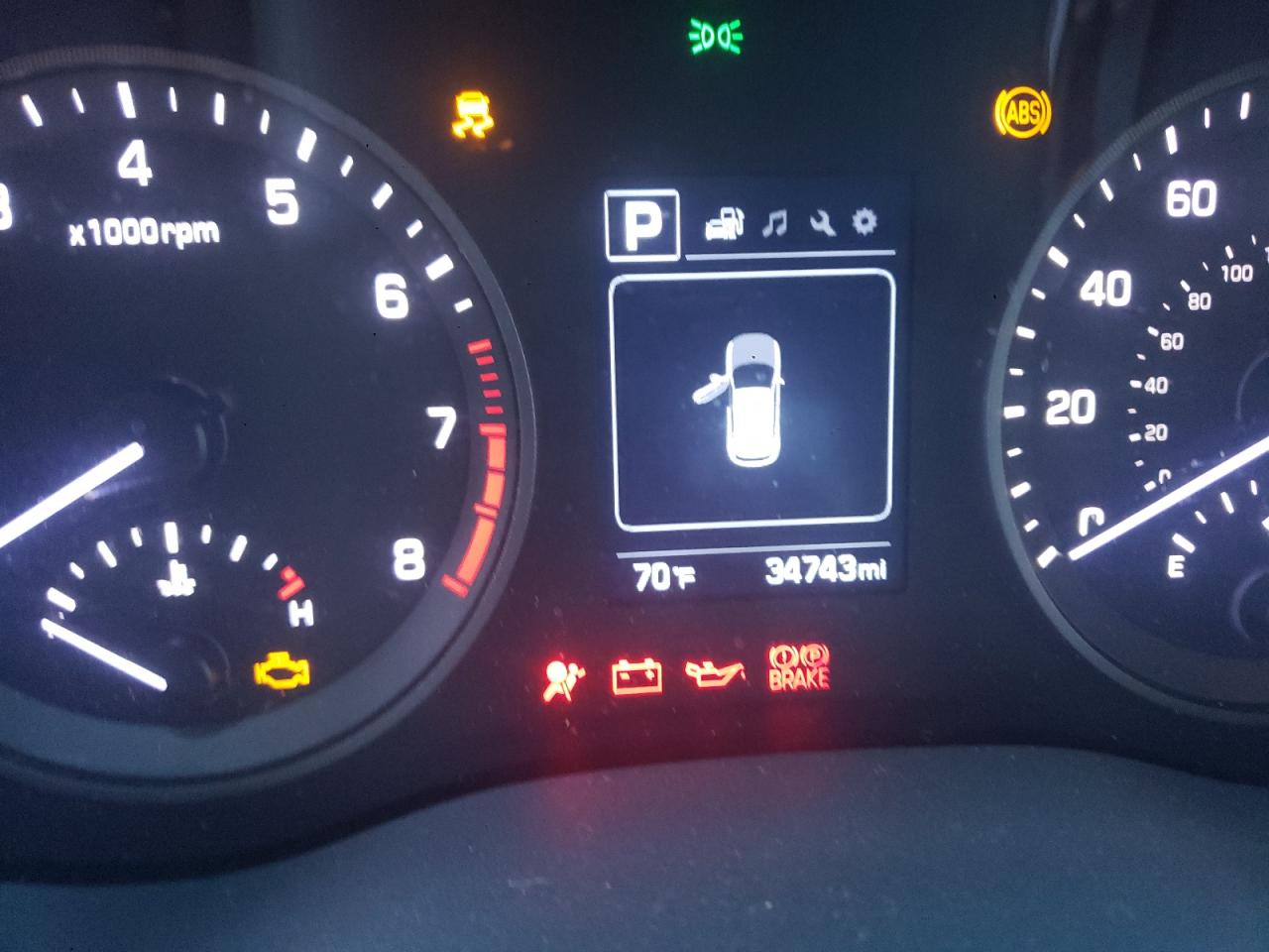 Photo 8 from auction – 2018 HYUNDAI TUCSON SE with VIN KM8J2CA40JU754801