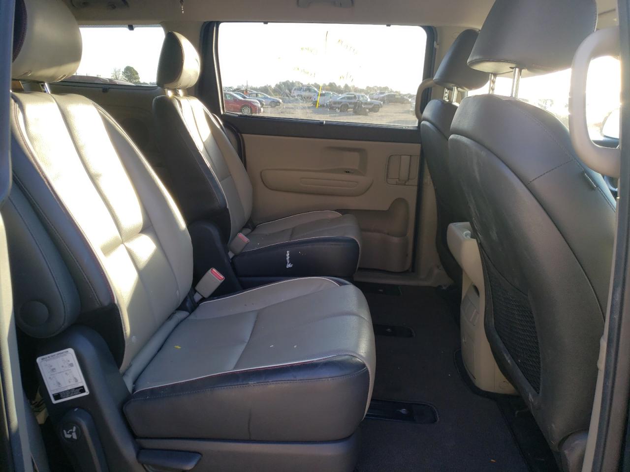 Photo 6 from auction – 2017 KIA SEDONA LX with VIN KNDMB5C1XH6332467