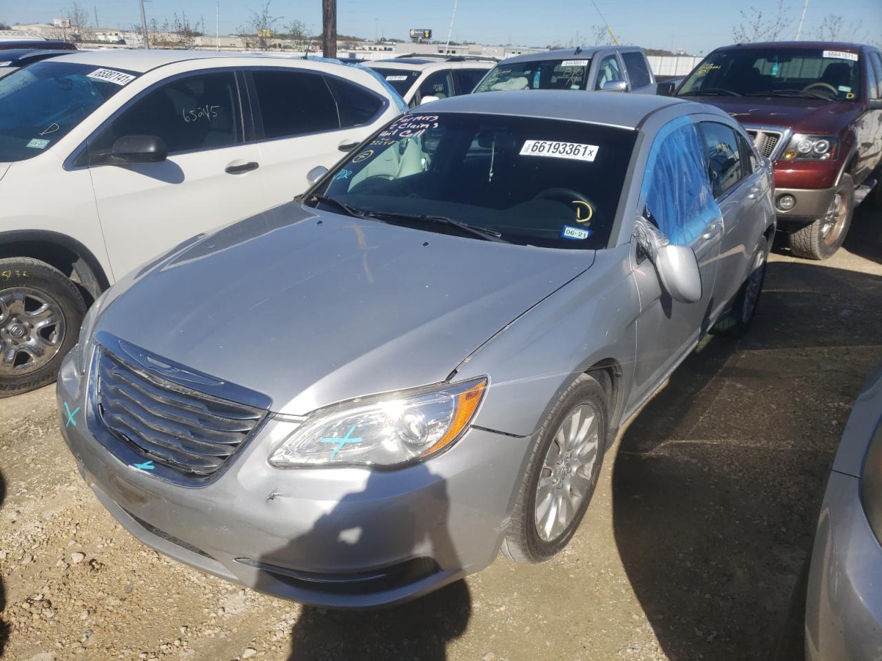 Photo 2 from auction – 2012 CHRYSLER 200 LX with VIN 1C3CCBAB6CN222487