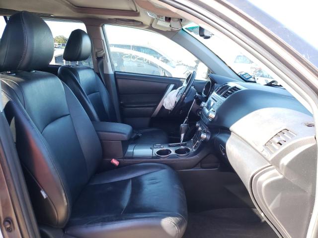 Photo 5 from auction – 2011 TOYOTA HIGHLANDER with VIN 5TDBK3EH5BS053134