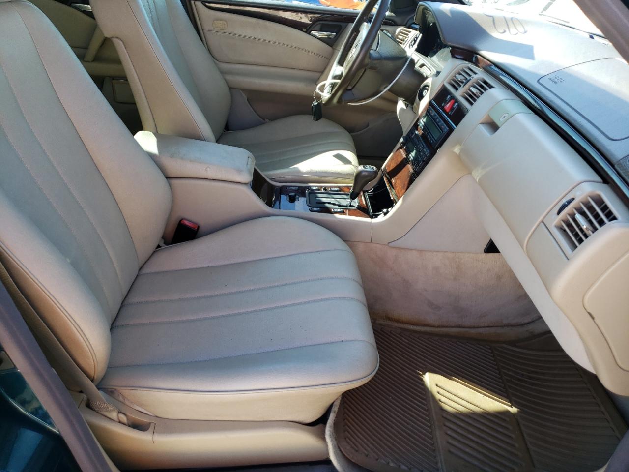 Photo 5 from auction – 1996 MERCEDES-BENZ E 300D with VIN WDBJF20F5TJ023502