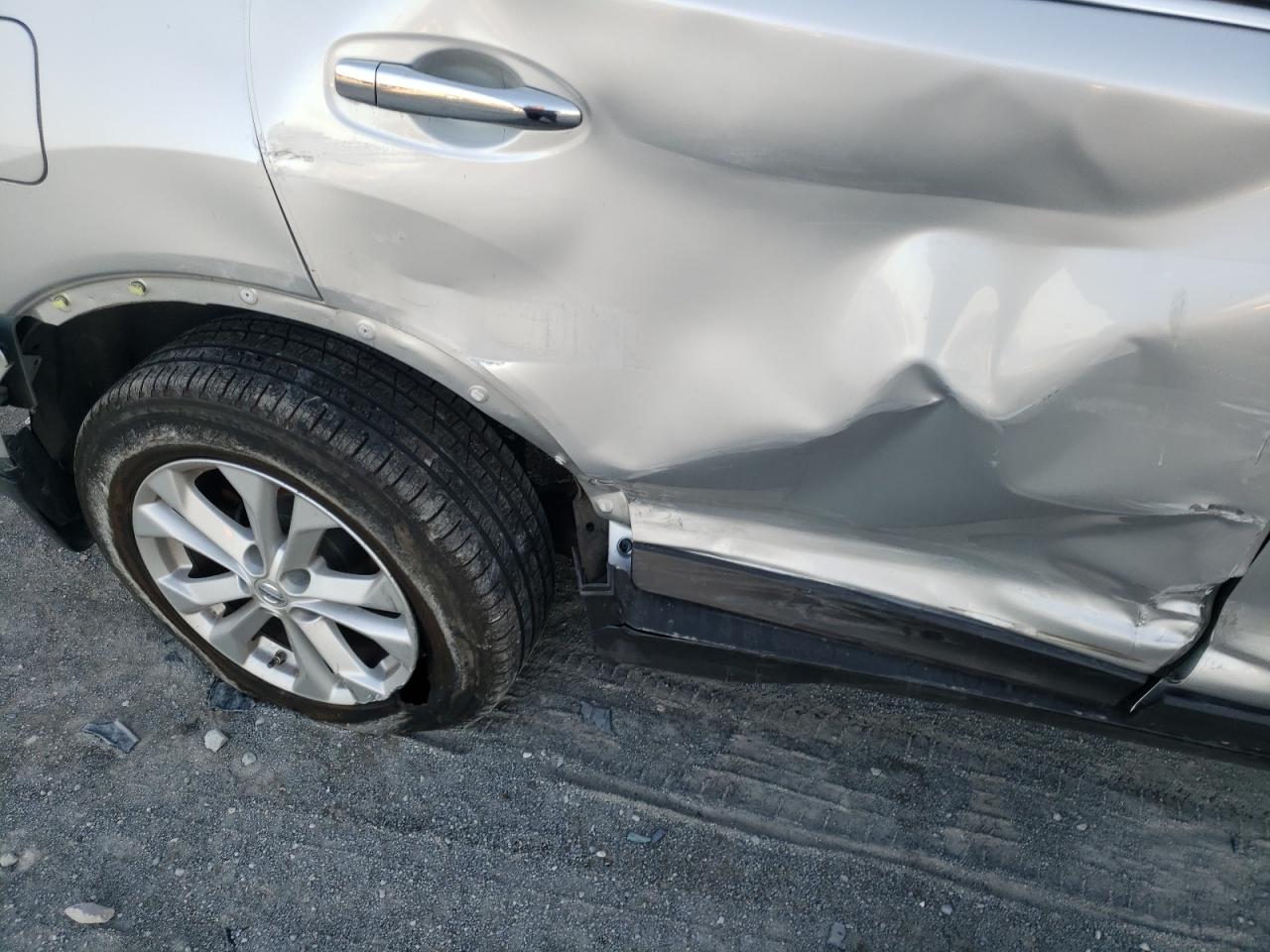 Photo 9 from auction – 2014 NISSAN ROGUE S with VIN 5N1AT2MV3EC760258