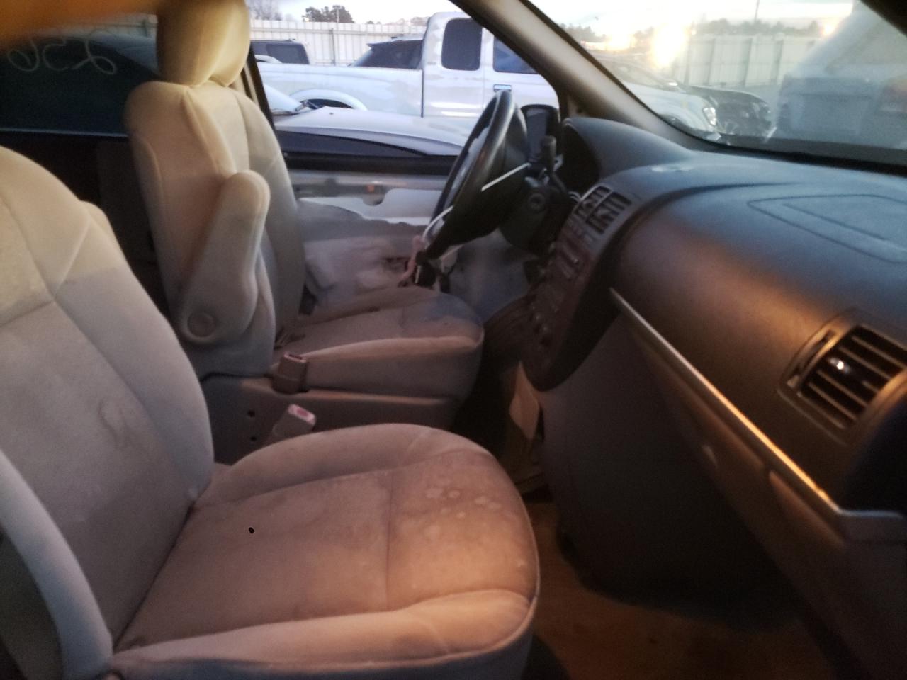 Photo 5 from auction – 2008 CHEVROLET UPLANDER L with VIN 1GNDV23138D112211
