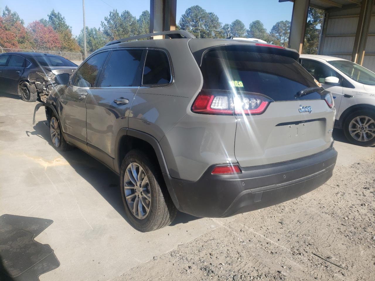 Photo 3 from auction – 2021 JEEP CHEROKEE L with VIN 1C4PJLLB5MD169827