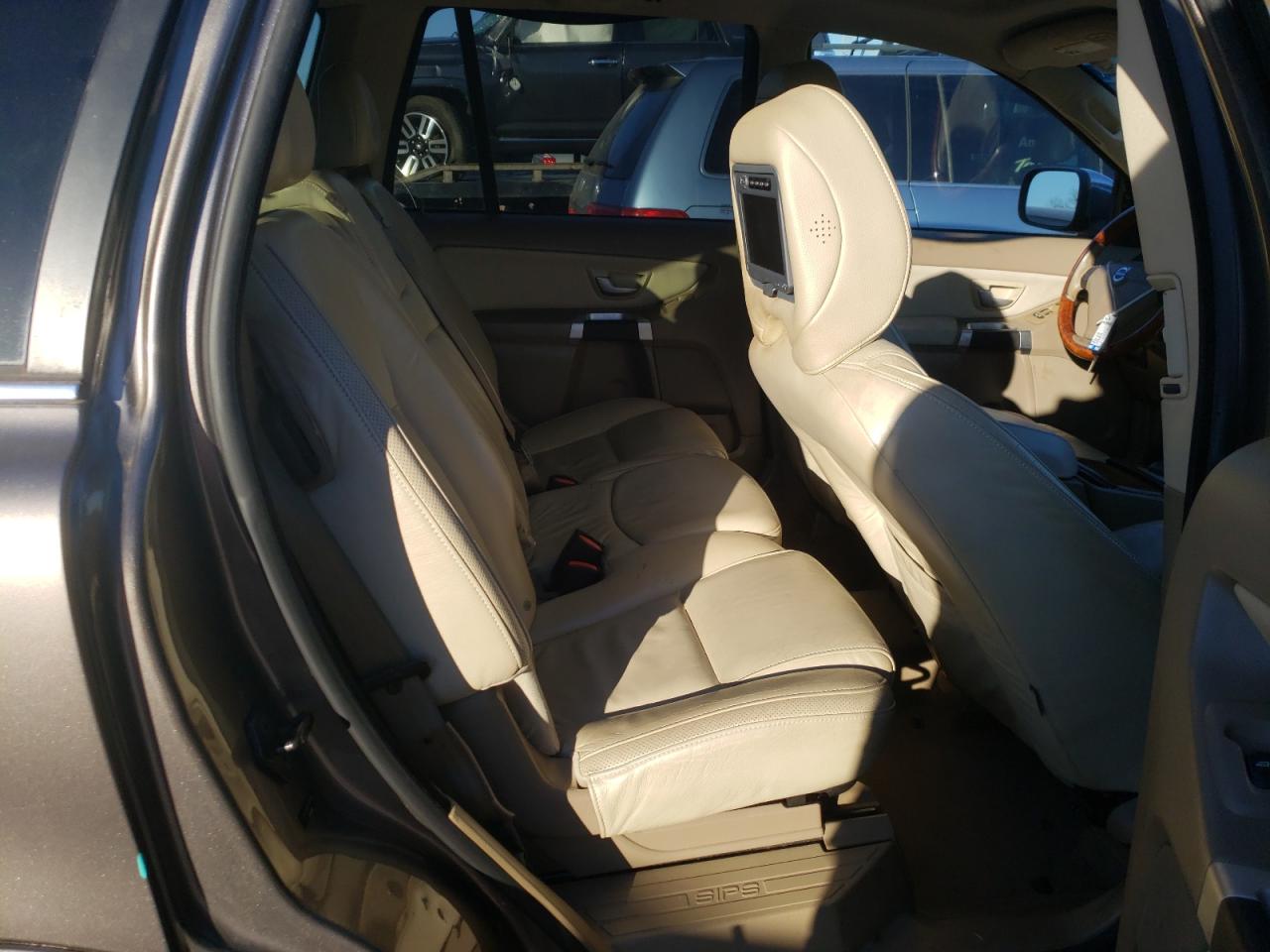 Photo 6 from auction – 2010 VOLVO XC90 V8 with VIN YV4852CZ3A1563644