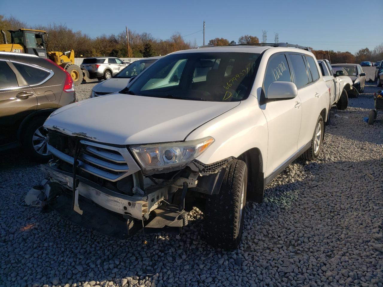 Photo 2 from auction – 2013 TOYOTA HIGHLANDER with VIN 5TDZK3EH5DS090105