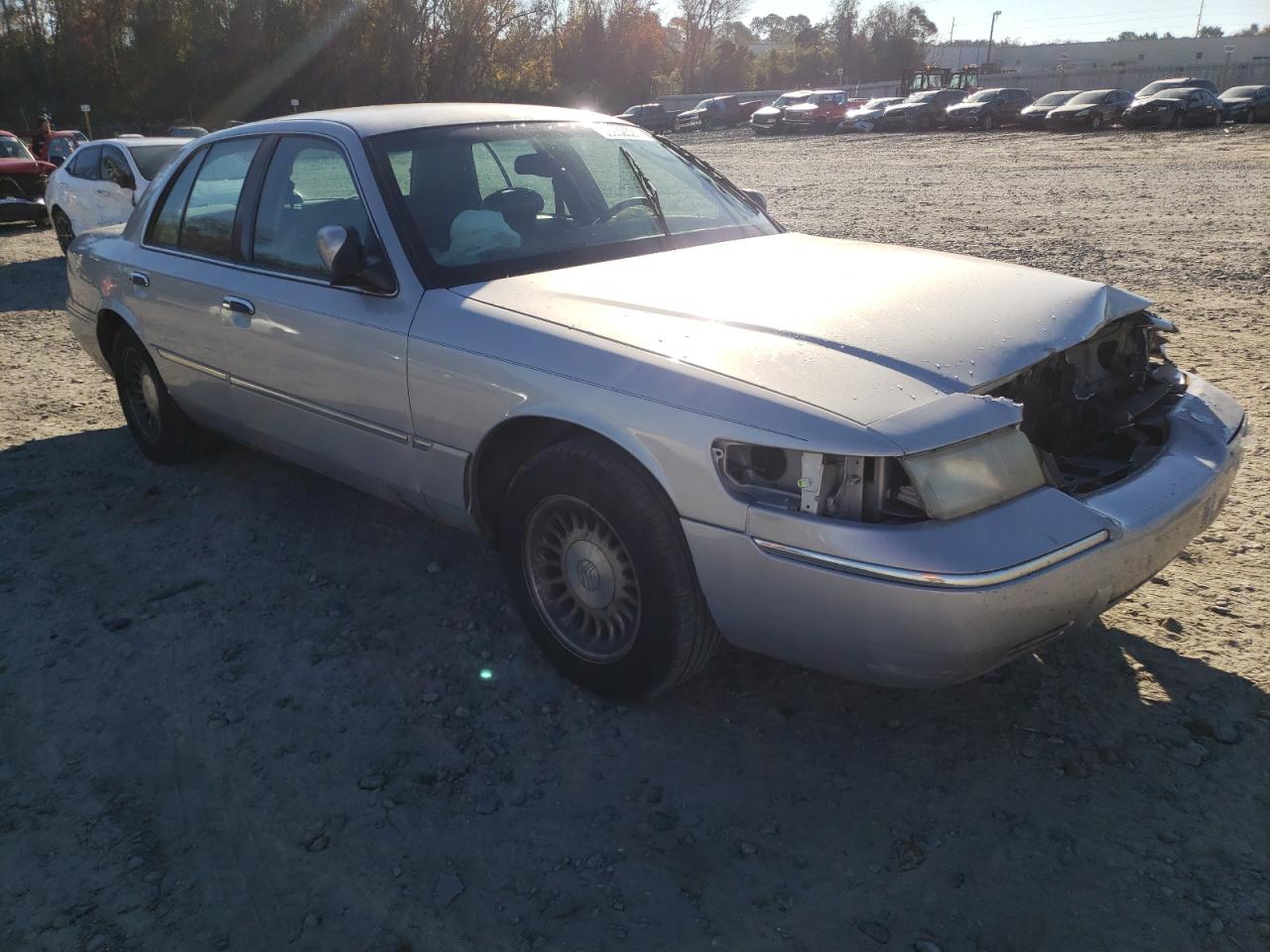 MERCURY GRAND MARQ 2002 with VIN 2MEFM75WX2X653782 - Photo from auction