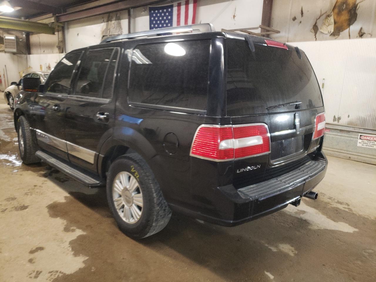 Photo 3 from auction – 2007 LINCOLN NAVIGATOR with VIN 5LMFU28587LJ24402