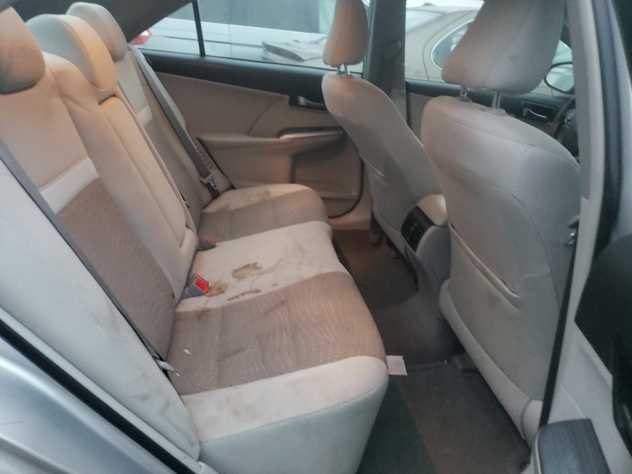 Photo 6 from auction – 2014 TOYOTA CAMRY HYBR with VIN 4T1BD1FK2EU112757