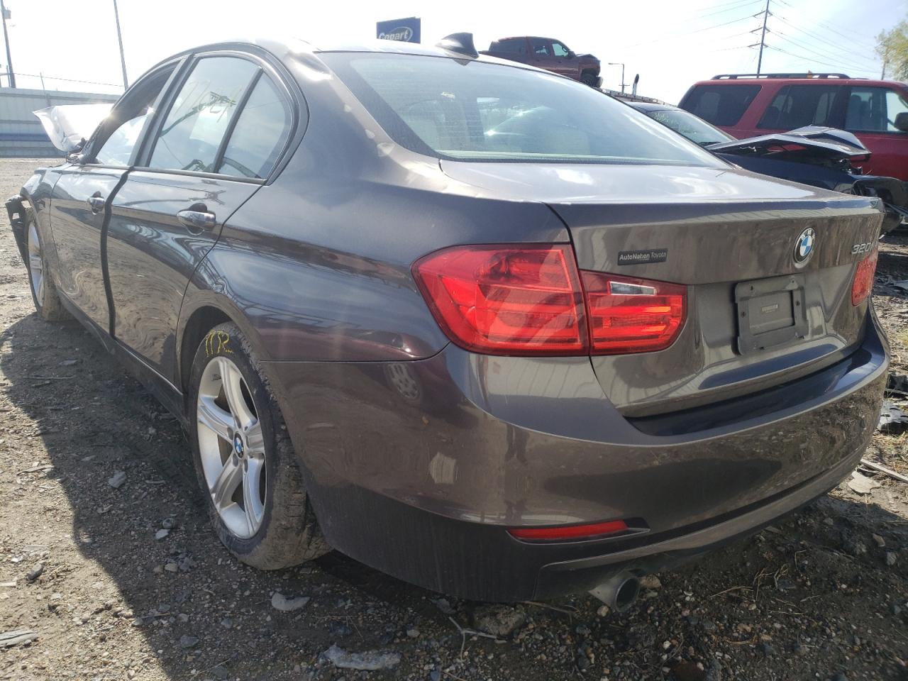 Zdjęcie 3 z aukcji – 2014 BMW 320 I z VIN WBA3B1C50EK134729