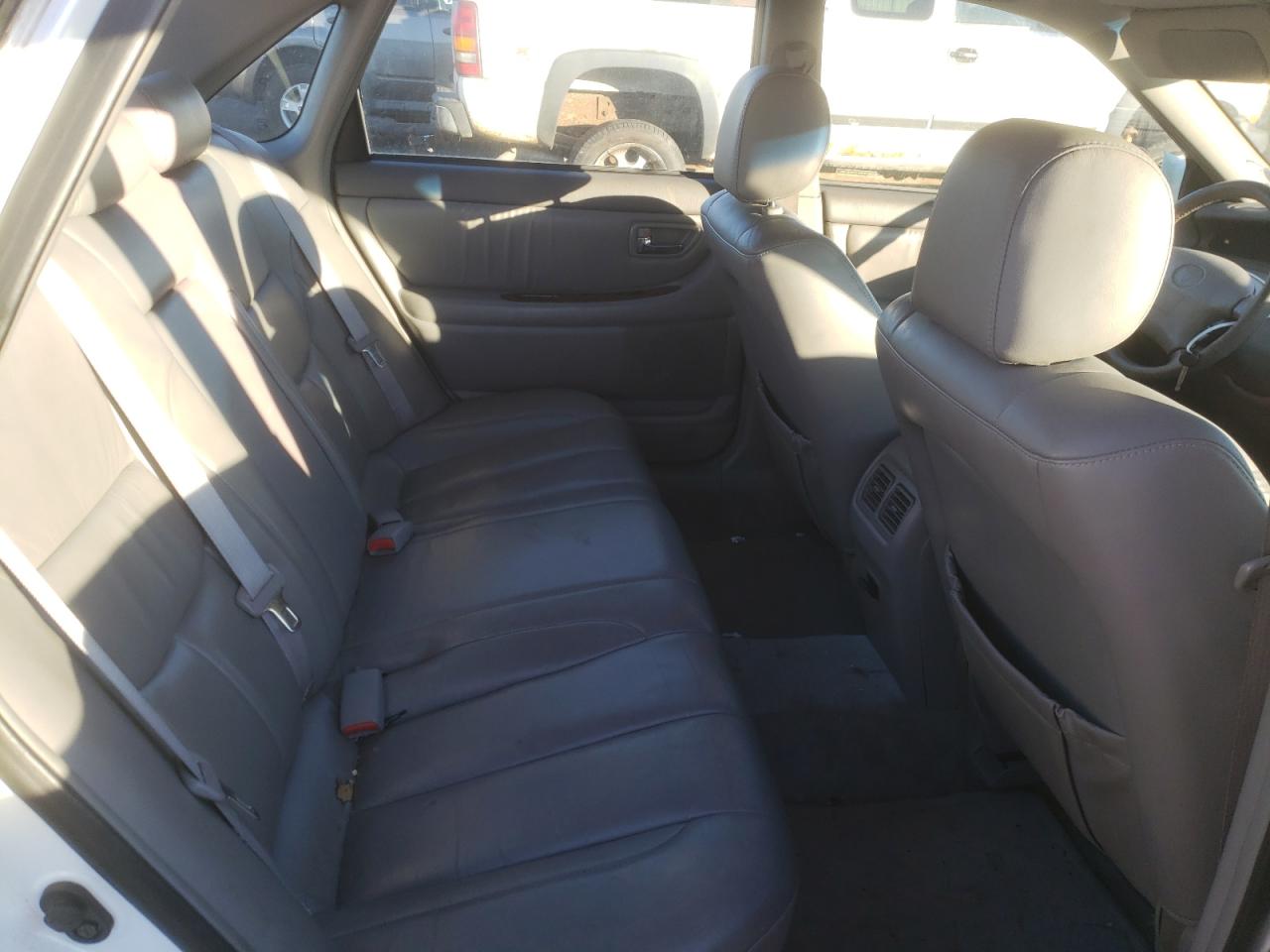 Photo 6 from auction – 2000 TOYOTA AVALON with VIN 4T1BF28B4YU007820