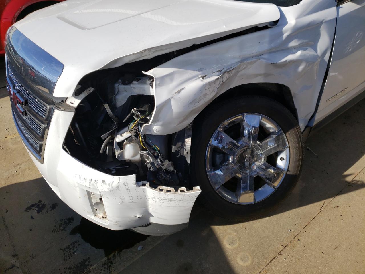 Photo 9 from auction – 2015 GMC TERRAIN SL with VIN 2GKFLTE36F6427404