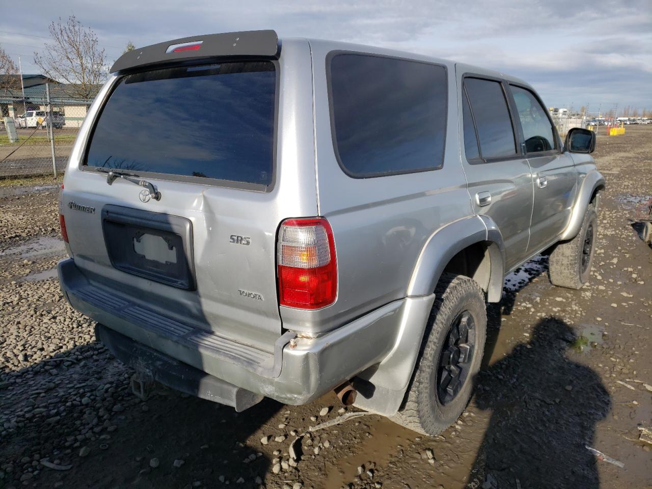 صورة رقم 4 من المزاد - 2000 TOYOTA 4RUNNER مع VIN JT3GN86R8Y0168456