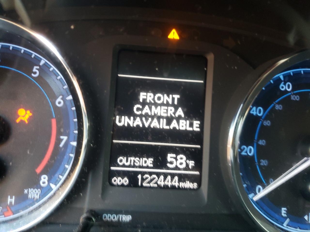 Photo 8 from auction – 2018 TOYOTA COROLLA L with VIN 5YFBURHE1JP849949