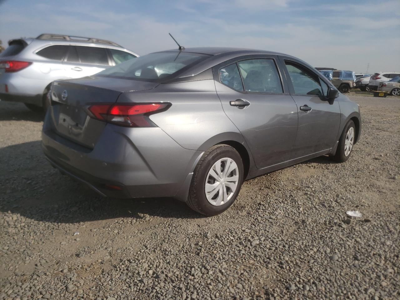 Photo 4 from auction – 2021 NISSAN VERSA S with VIN 3N1CN8DV8ML814895