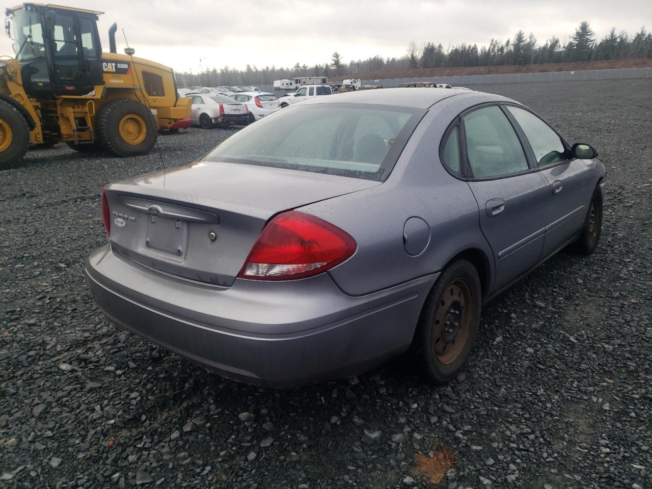 Photo 4 from auction – 2007 FORD TAURUS SE with VIN 1FAFP53U57A212906