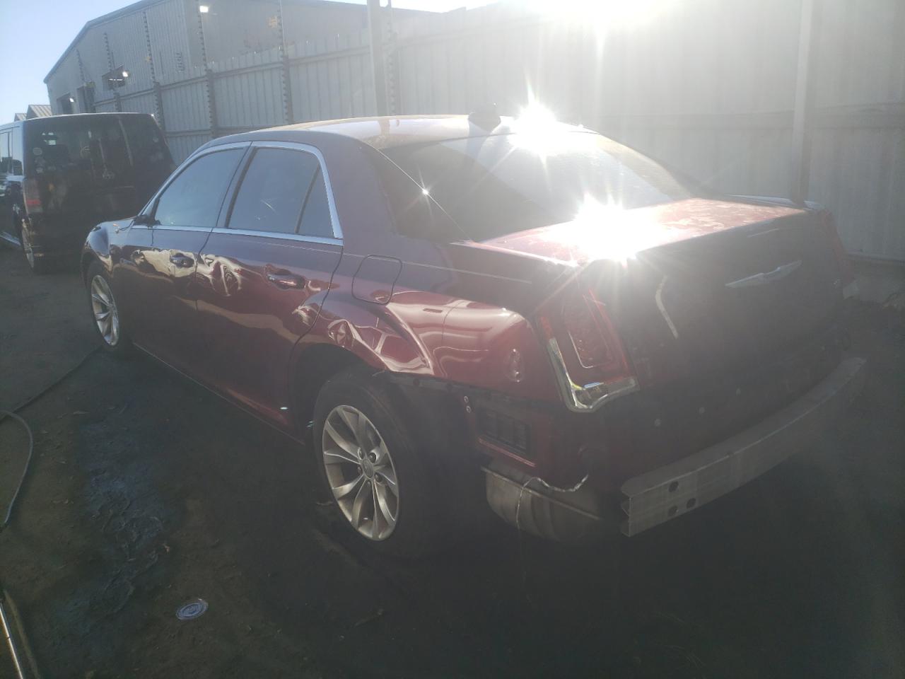 Photo 3 from auction – 2016 CHRYSLER 300 LIMITE with VIN 2C3CCAAG4GH273975