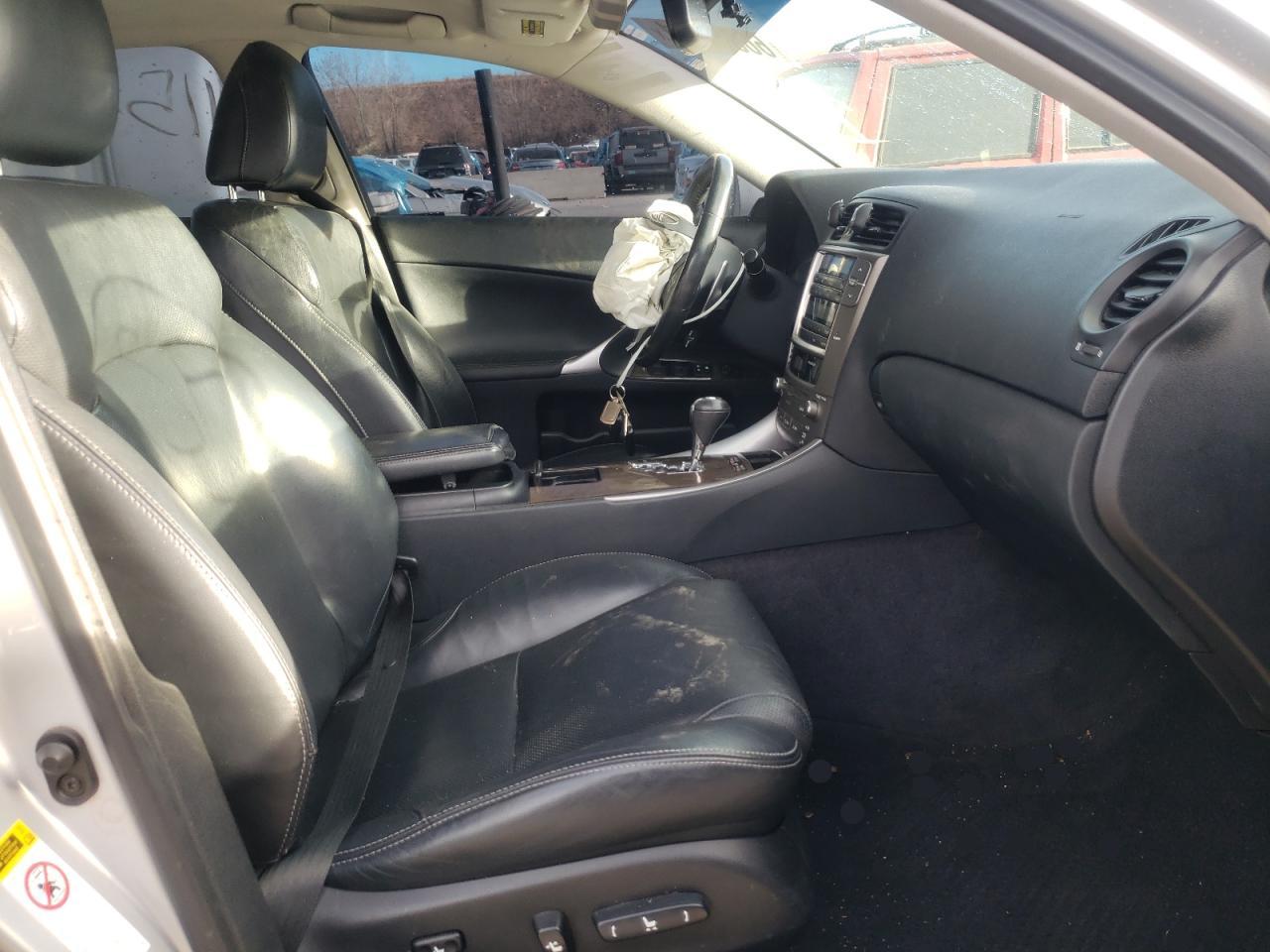 Photo 5 from auction – 2010 LEXUS IS 250 with VIN JTHBF5C27A5108975