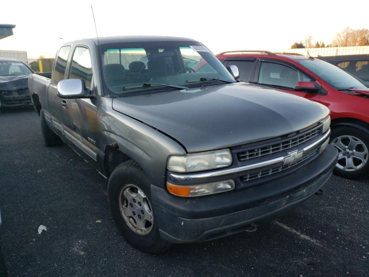 CHEVROLET SILVERADO 2002 with VIN 1GCEK19T62Z119477 - Photo from auction