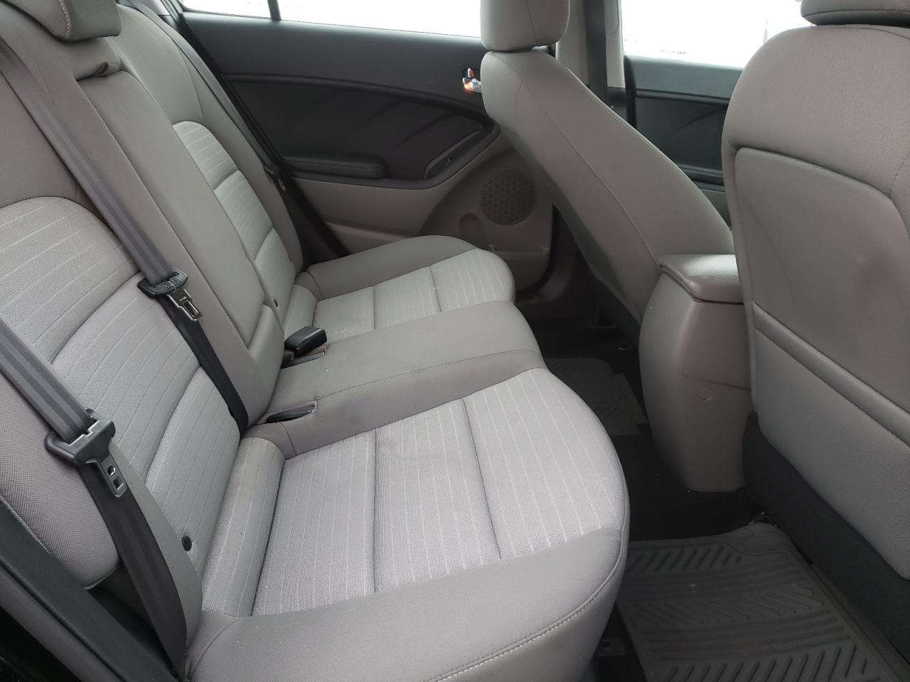 Photo 6 from auction – 2015 KIA FORTE EX with VIN KNAFX4A80F5391886