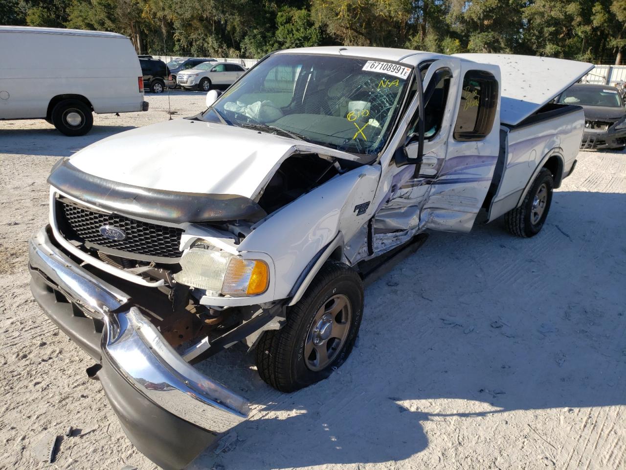 Photo 2 from auction – 2002 FORD F150 with VIN 2FTRX17L12CA11335