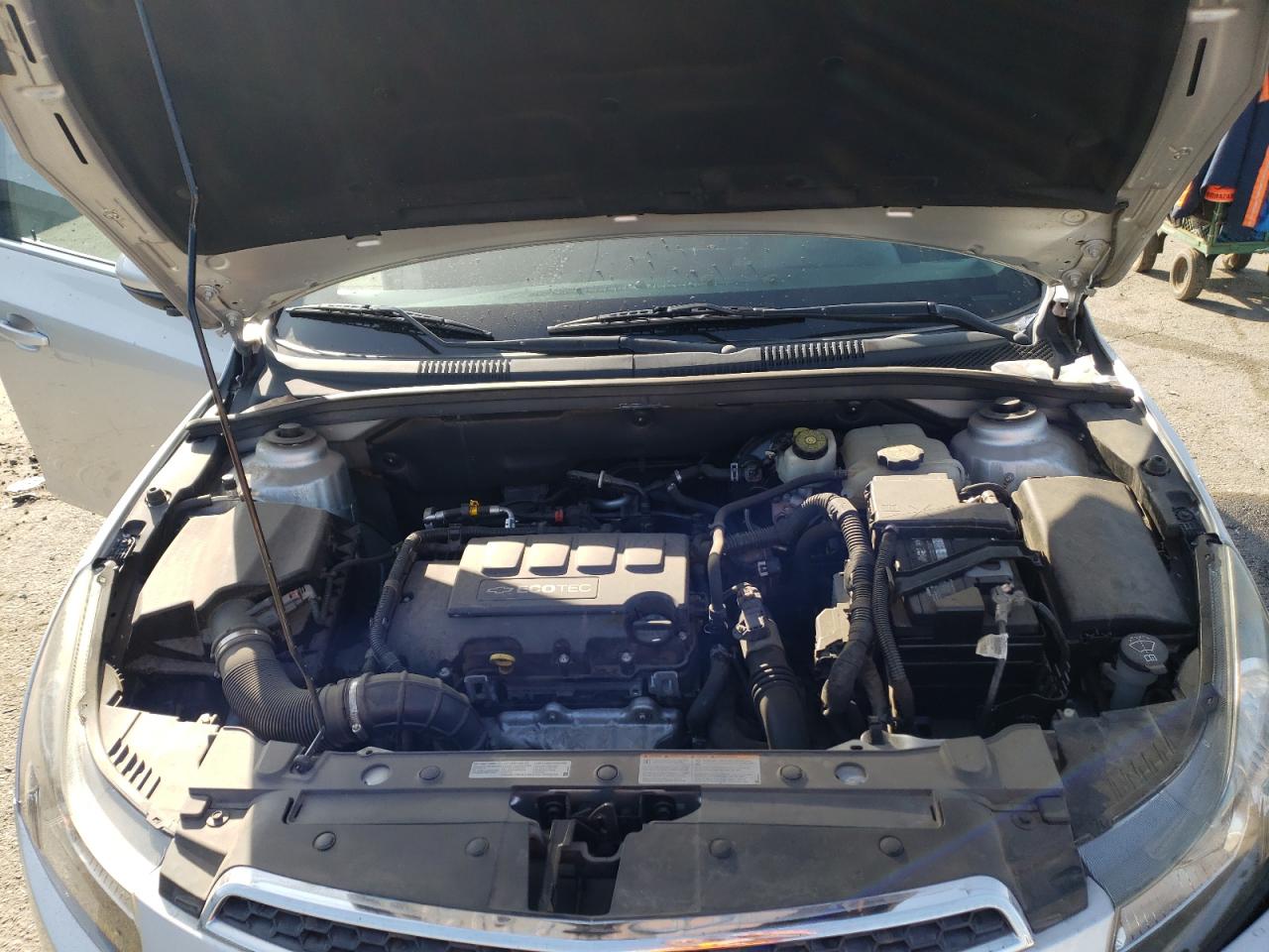 Photo 7 from auction – 2014 CHEVROLET CRUZE LT with VIN 1G1PC5SB4E7210853