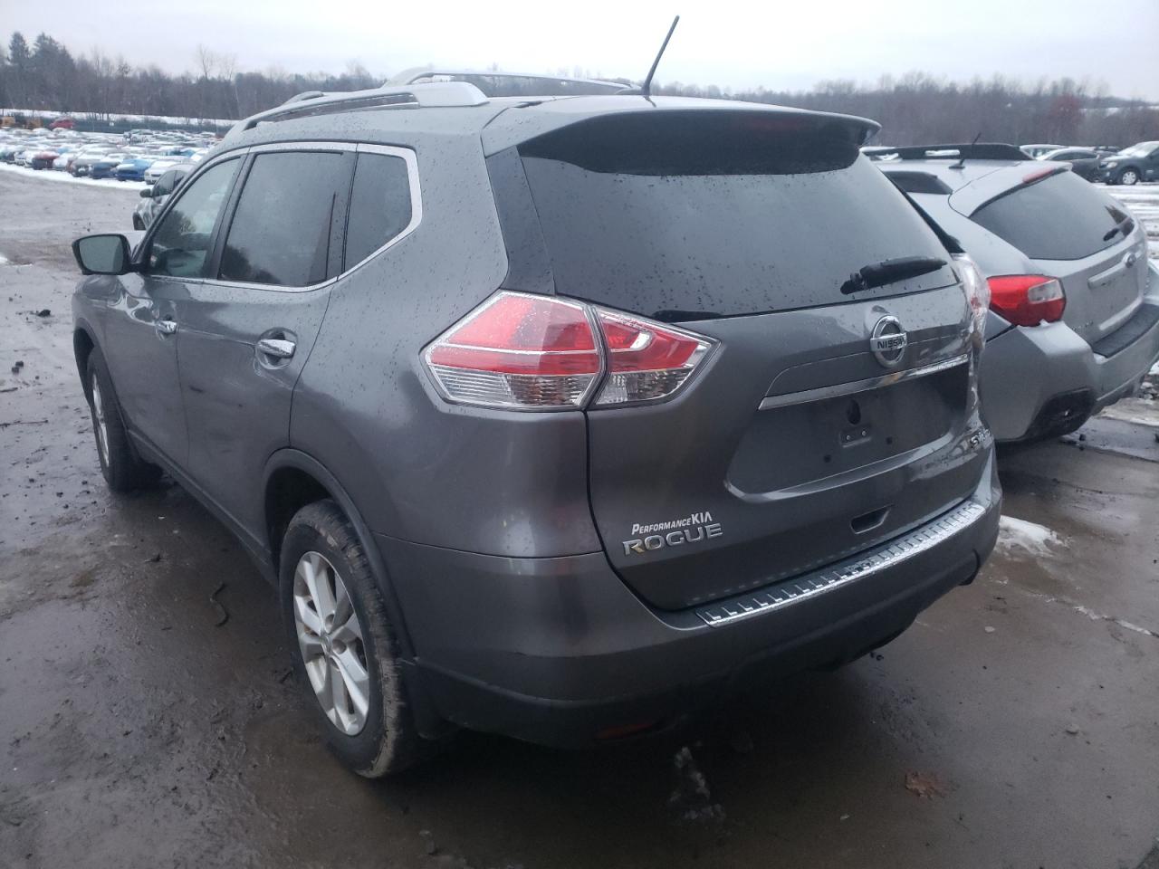 Photo 3 from auction – 2016 NISSAN ROGUE S with VIN KNMAT2MV0GP625352