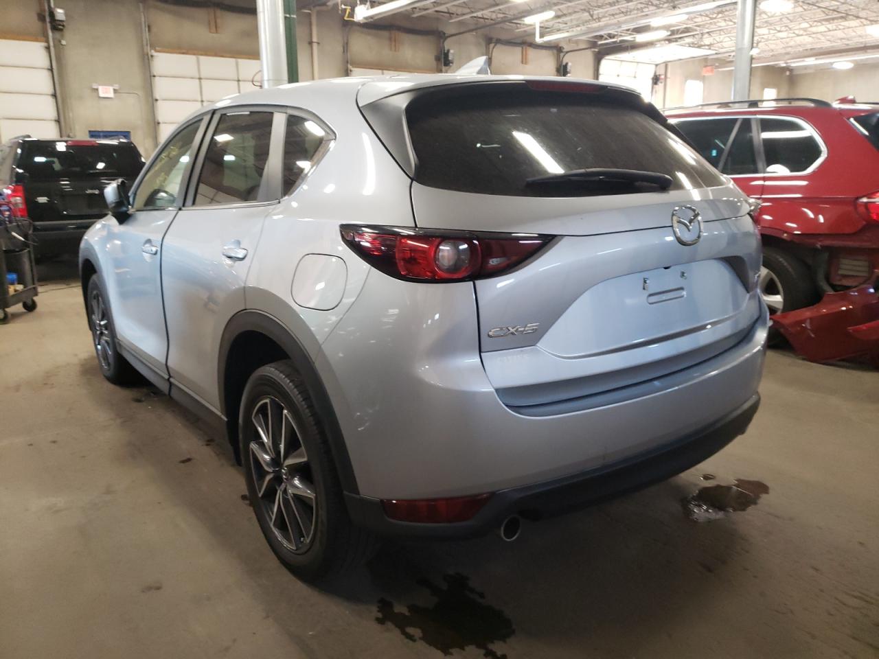 Photo 3 from auction – 2018 MAZDA CX-5 TOURI with VIN JM3KFACM9J0348626
