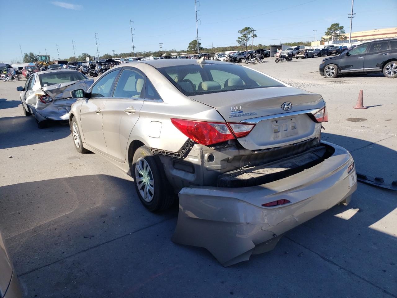 Photo 3 from auction – 2011 HYUNDAI SONATA GLS with VIN 5NPEB4AC7BH228762