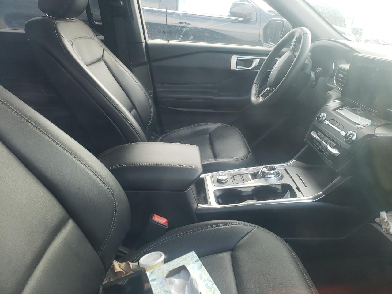 Photo 5 from auction – 2020 FORD EXPLORER X with VIN 1FMSK8DH0LGA44282