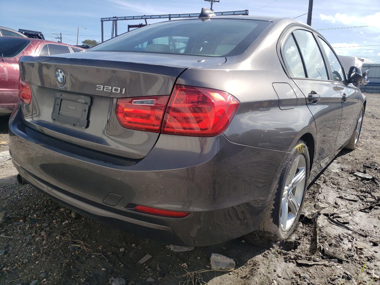 Photo 4 from auction – 2014 BMW 320 I with VIN WBA3B1C50EK134729