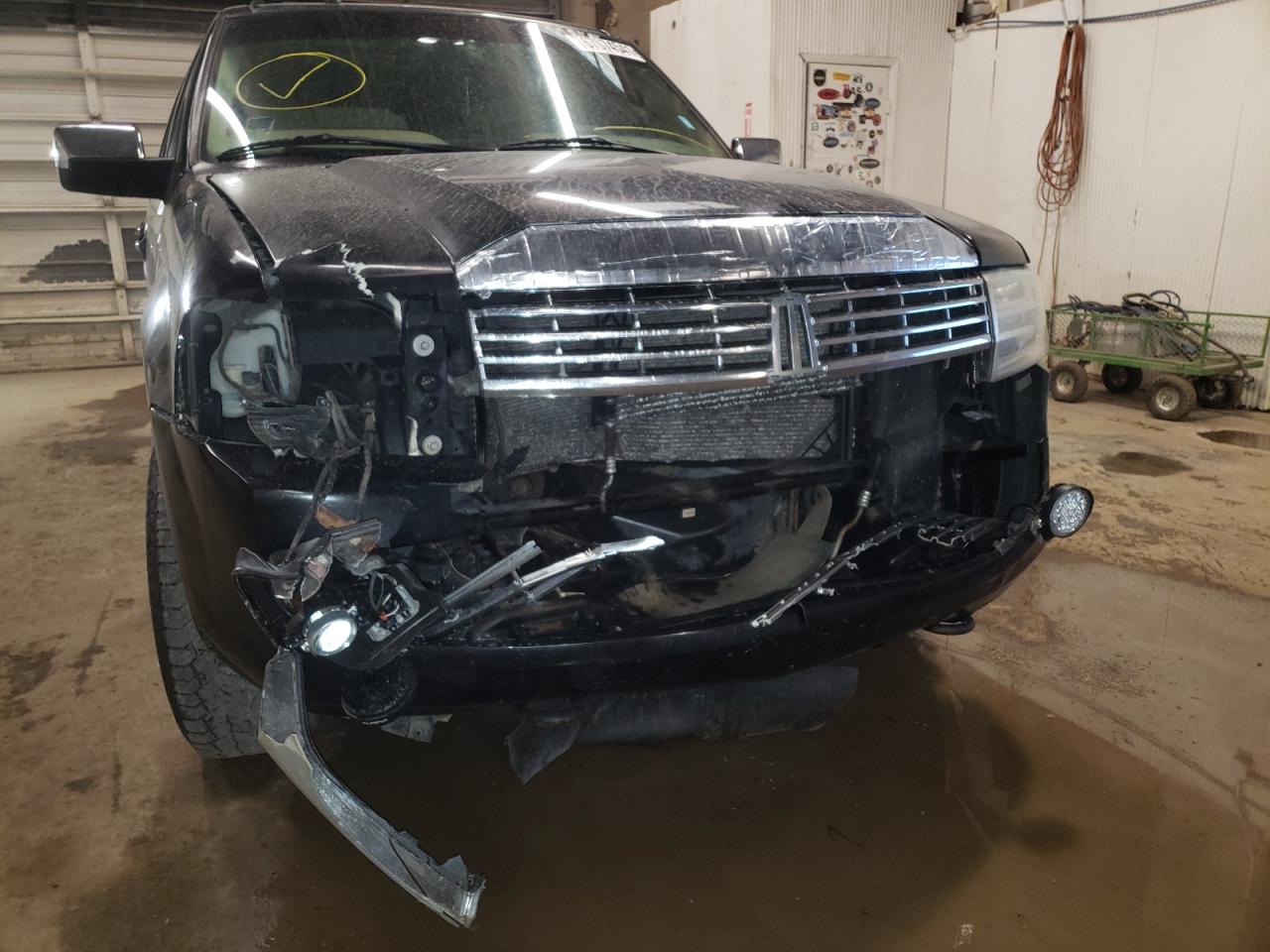 Photo 9 from auction – 2007 LINCOLN NAVIGATOR with VIN 5LMFU28587LJ24402