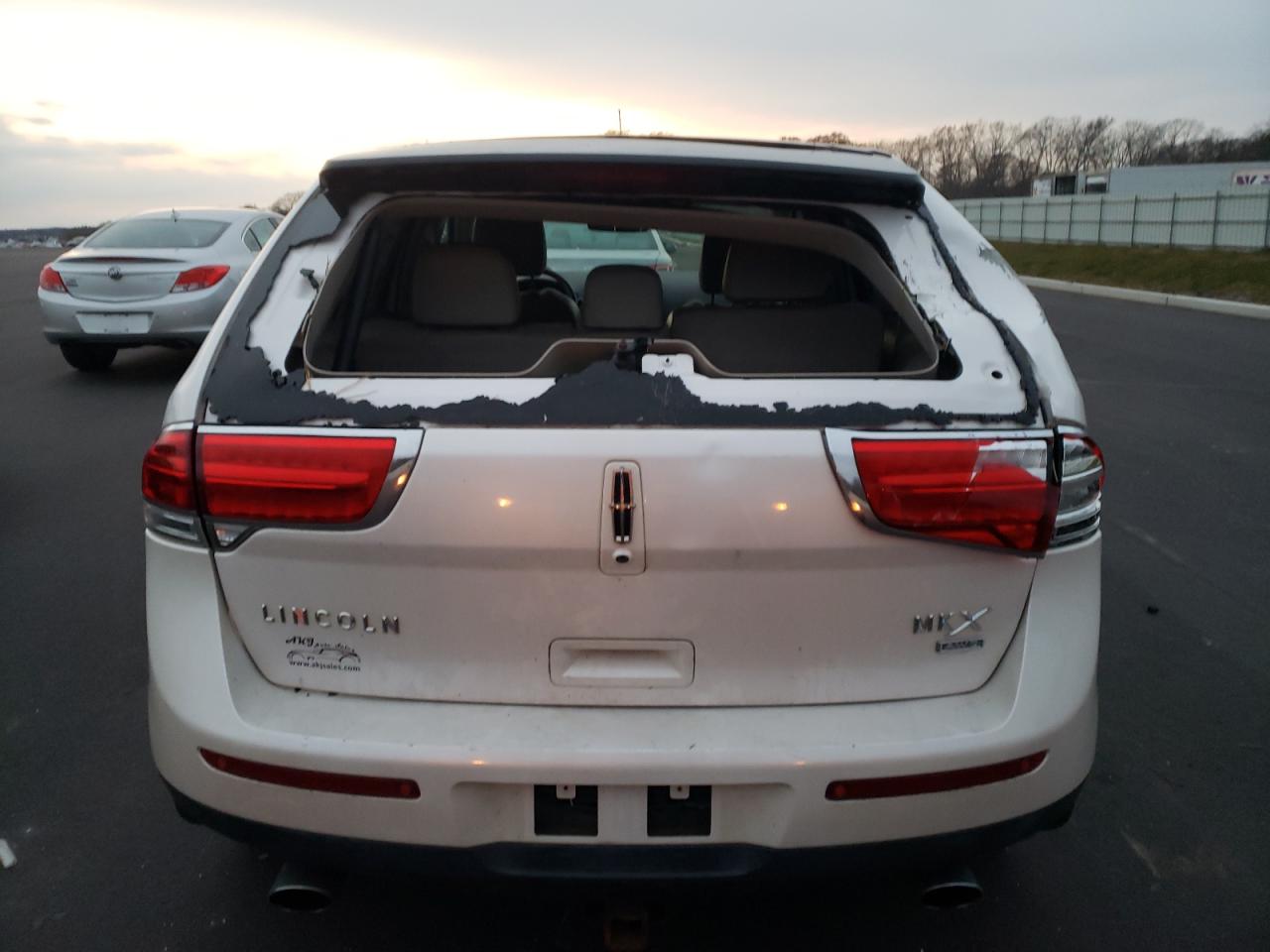 Photo 9 from auction – 2011 LINCOLN MKX with VIN 2LMDJ8JK7BBJ21669