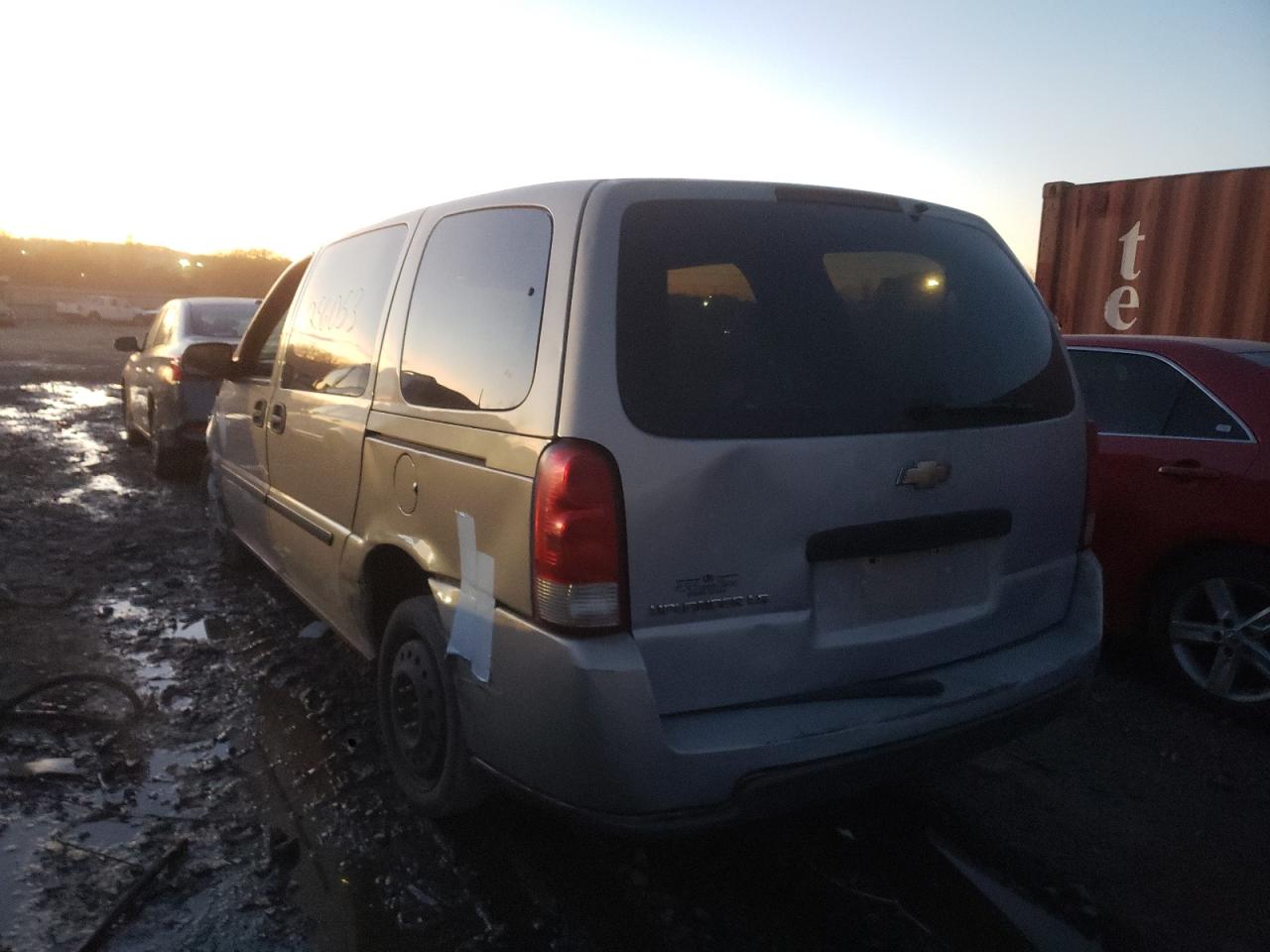 Photo 3 from auction – 2008 CHEVROLET UPLANDER L with VIN 1GNDV23138D112211