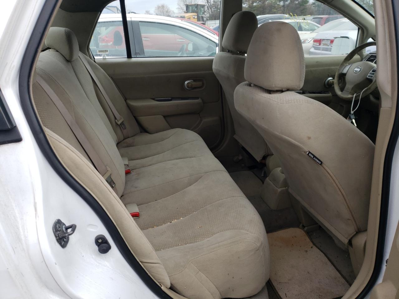 Photo 6 from auction – 2010 NISSAN VERSA S with VIN 3N1BC1AP4AL365841