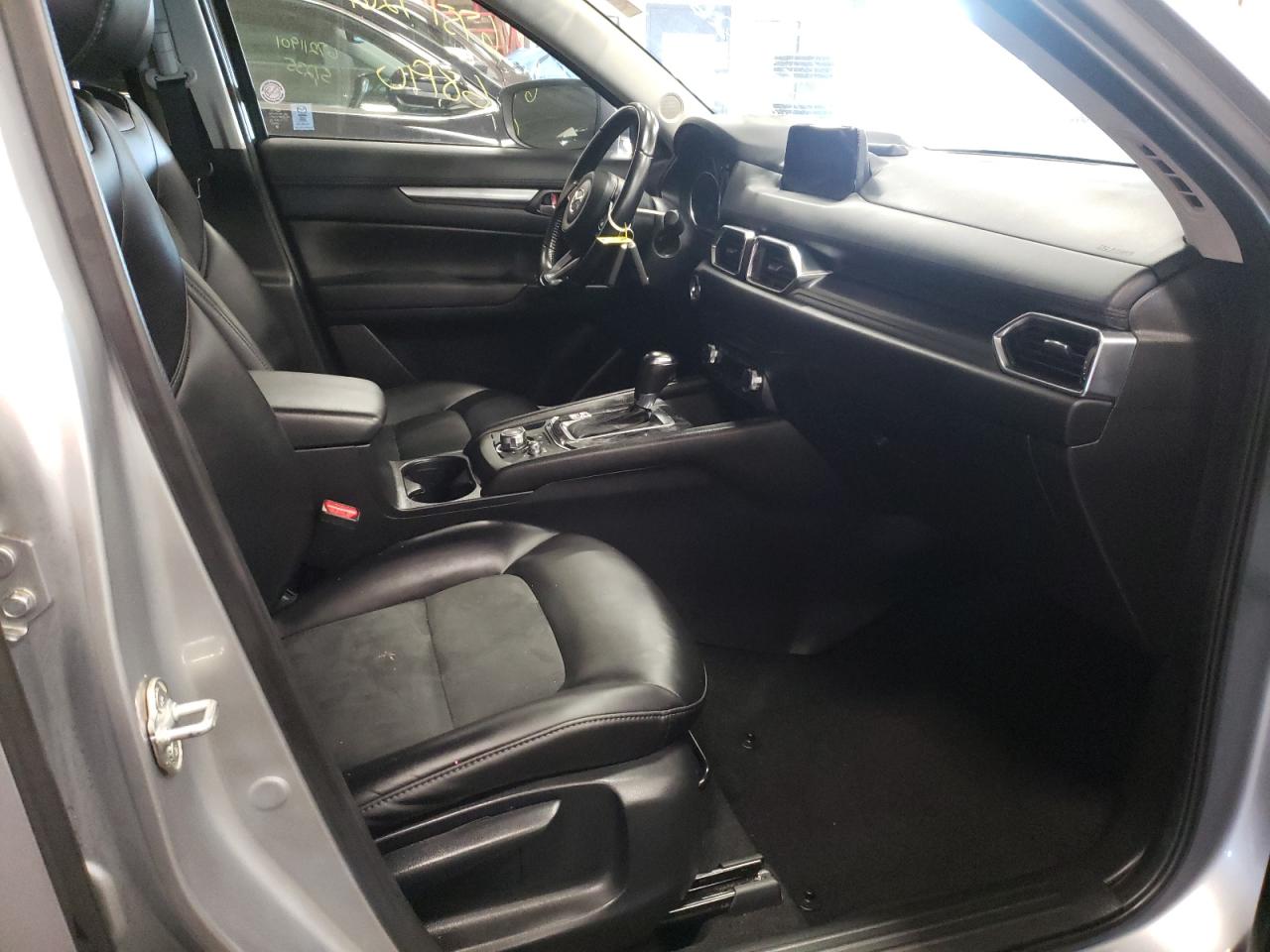 Photo 5 from auction – 2018 MAZDA CX-5 TOURI with VIN JM3KFACM9J0348626