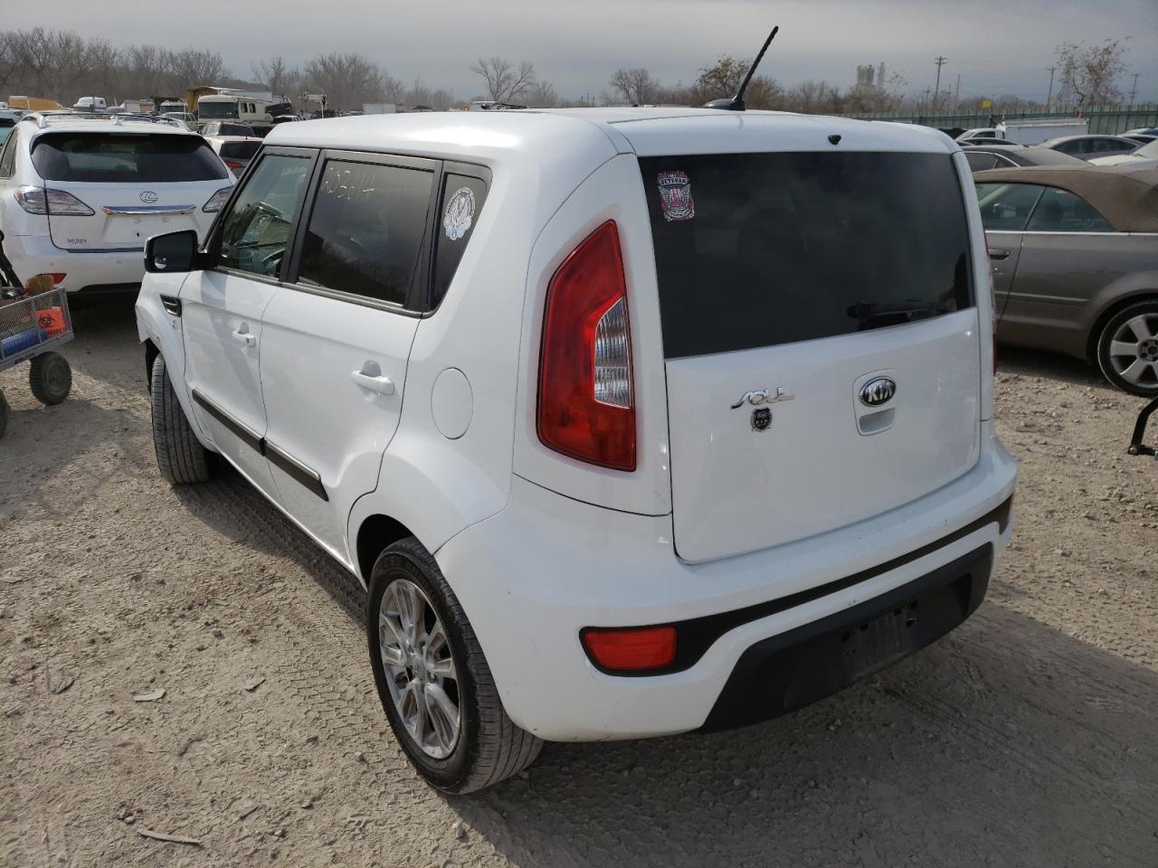 Photo 3 from auction – 2013 KIA SOUL + with VIN KNDJT2A60D7765247