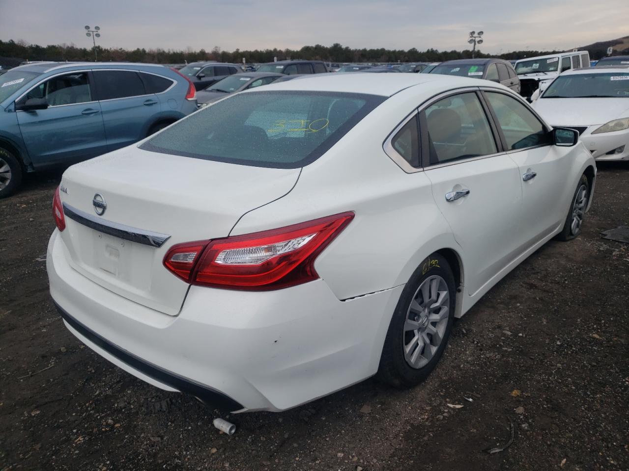 Photo 4 from auction – 2017 NISSAN ALTIMA 2.5 with VIN 1N4AL3AP0HC189161