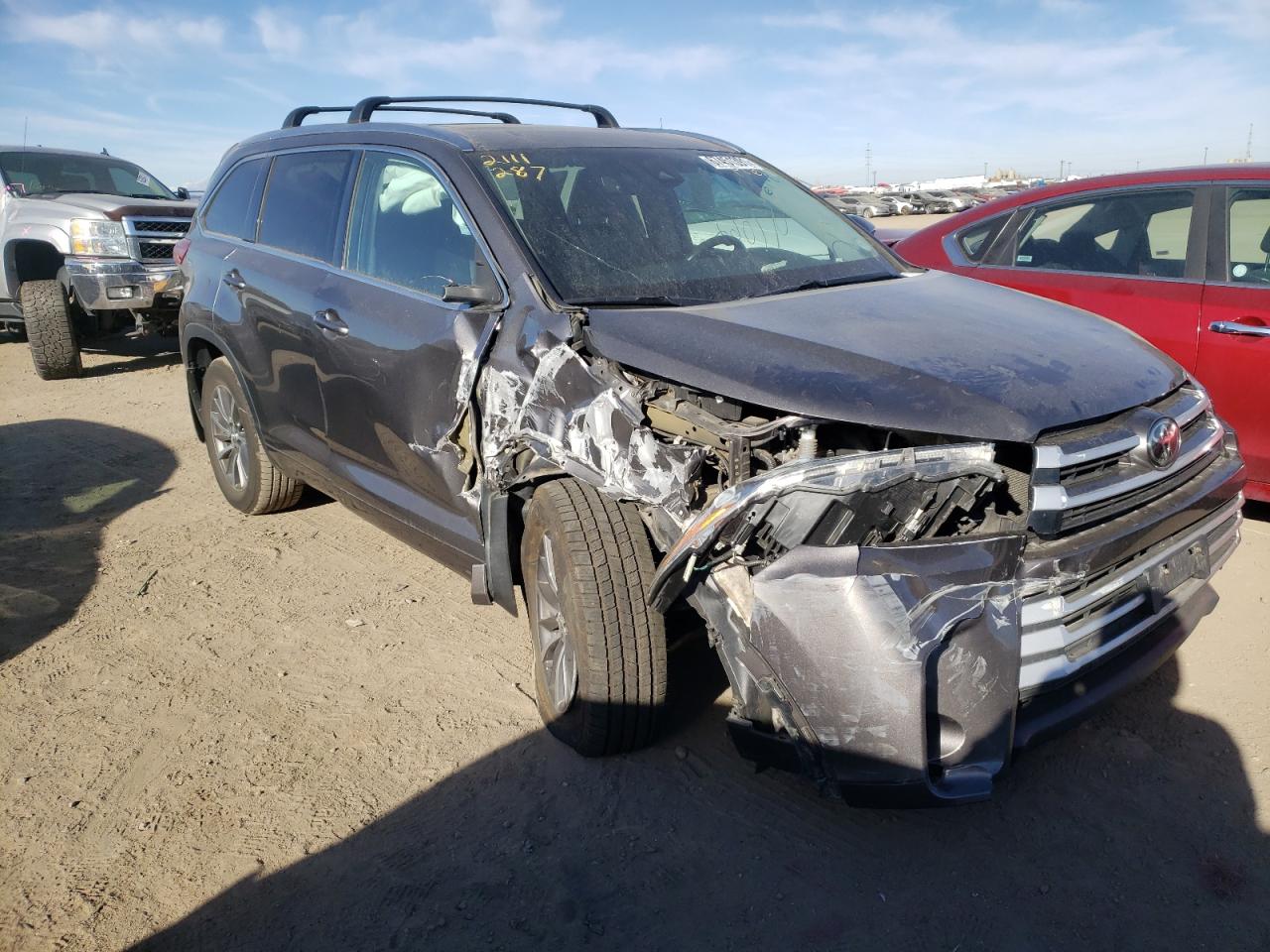 TOYOTA HIGHLANDER 2017 with VIN 5TDJZRFH0HS405215 - Photo from auction
