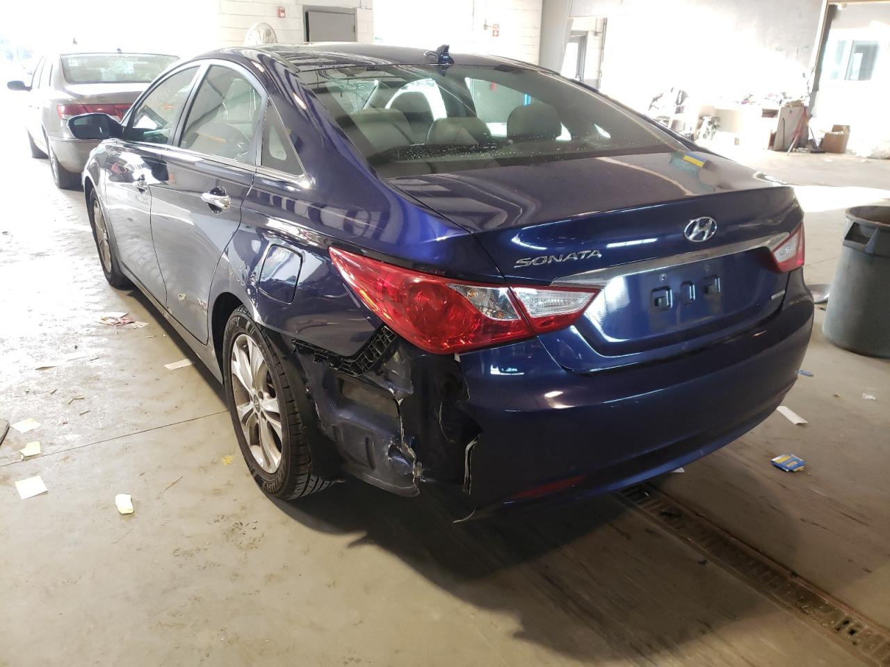 Photo 3 from auction – 2013 HYUNDAI SONATA SE with VIN 5NPEC4AC2DH691490
