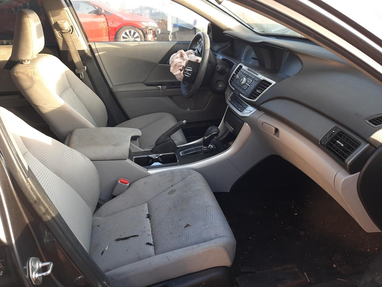 Photo 5 from auction – 2014 HONDA ACCORD LX with VIN 1HGCR2F3XEA044669