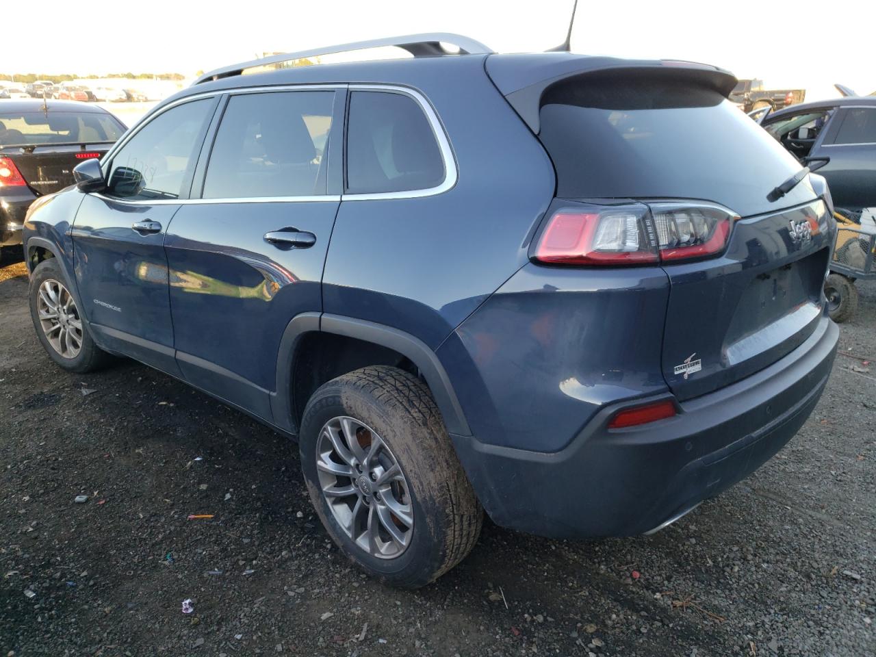 Photo 3 from auction – 2021 JEEP CHEROKEE L with VIN 1C4PJLMX4MD176794