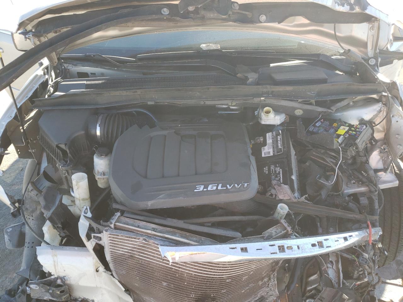 Photo 7 from auction – 2014 CHRYSLER TOWN & COU with VIN 2C4RC1BG4ER435812