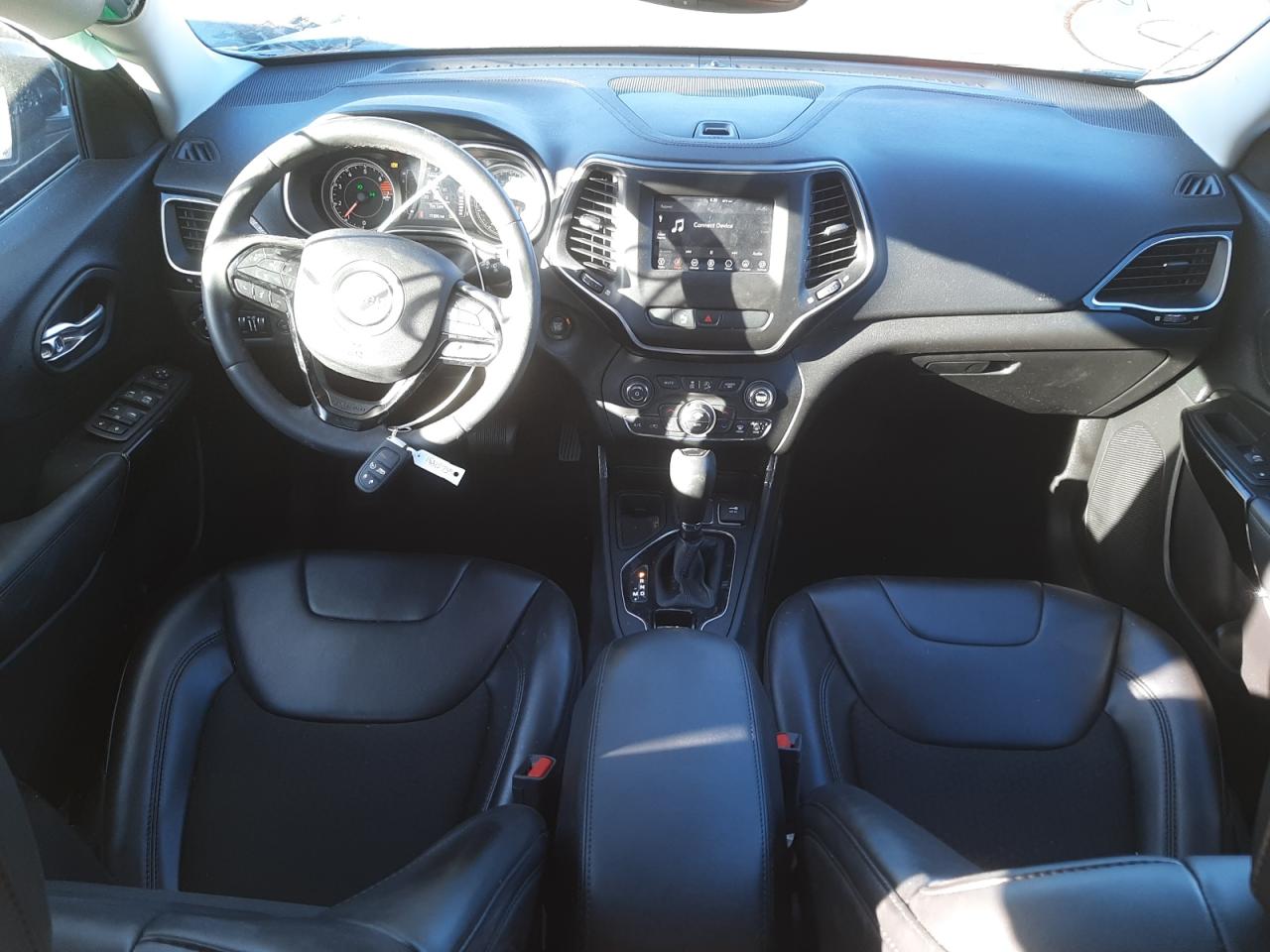 Photo 9 from auction – 2019 JEEP CHEROKEE L with VIN 1C4PJLLBXKD479078