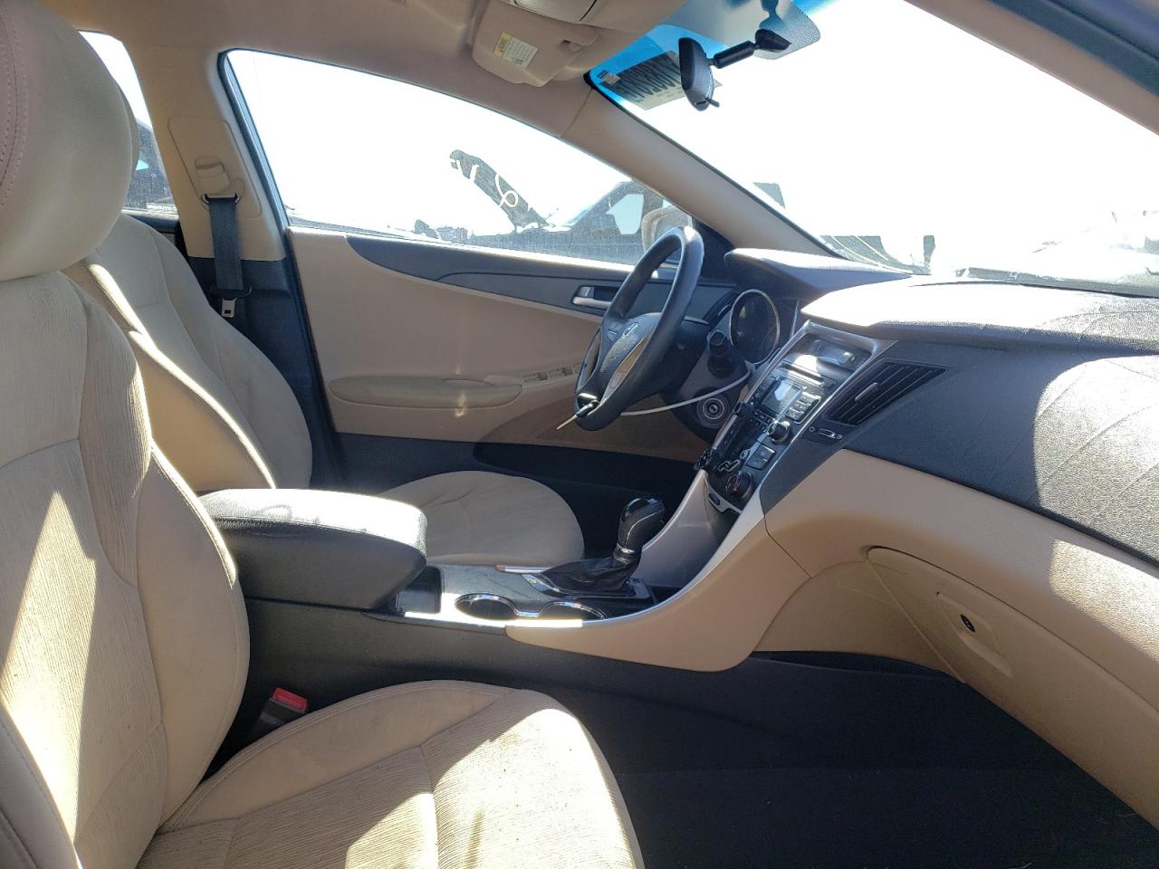 Photo 5 from auction – 2011 HYUNDAI SONATA GLS with VIN 5NPEB4AC7BH228762